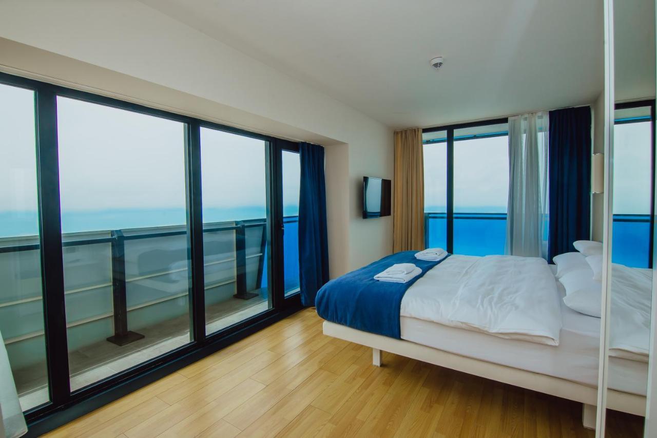 Premium Aparthotel With Sea View Batumi Luaran gambar