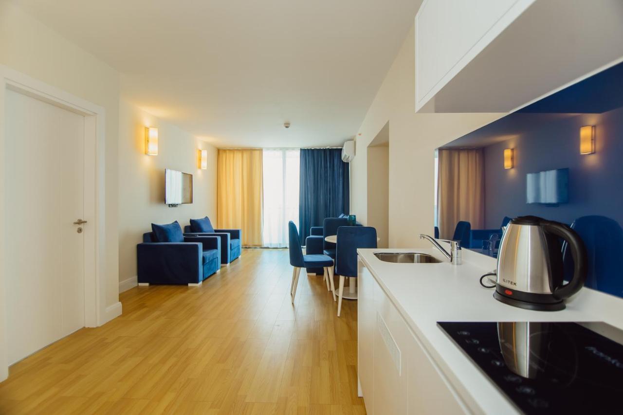 Premium Aparthotel With Sea View Batumi Luaran gambar