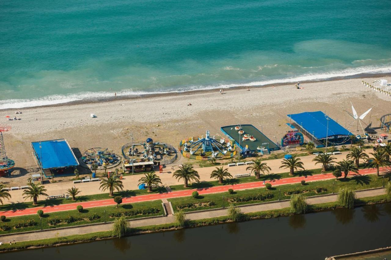 Premium Aparthotel With Sea View Batumi Luaran gambar